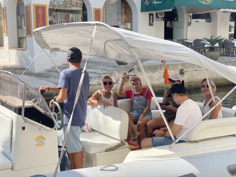 Vermietung Schlauchboot Bsc mit Führerschein