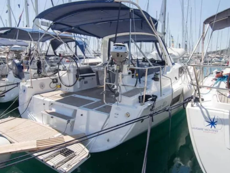 YachtCharter in Gouviá - Bénéteau Oceanis 41.1 auf SamBoat