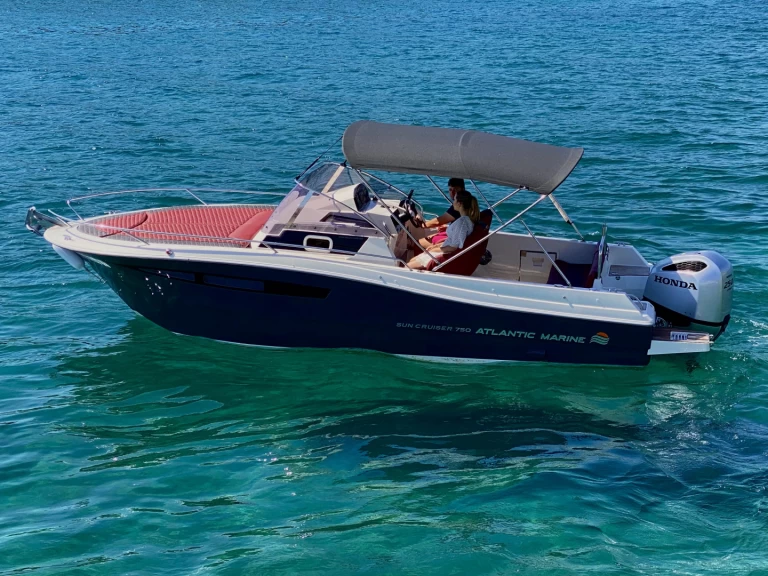 Motorboot mieten in Tribunj zum besten Preis