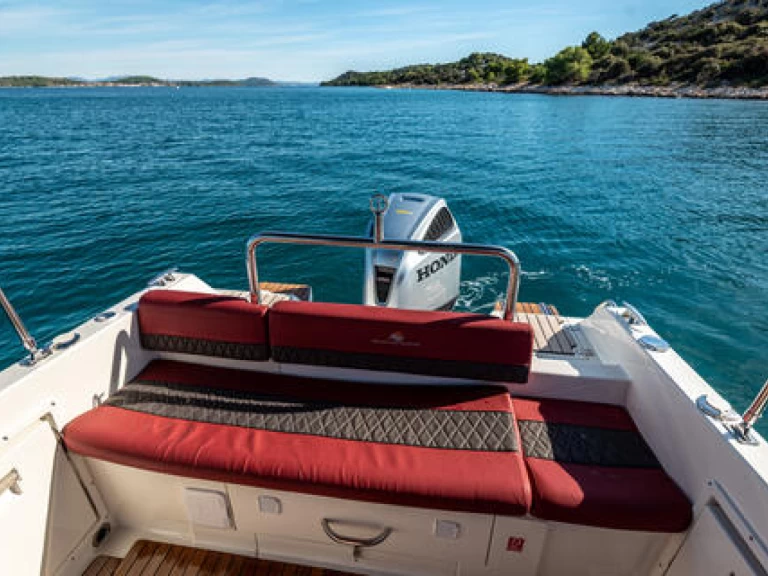 Ein Atlantic 730 Sun Cruiser mieten in Tribunj