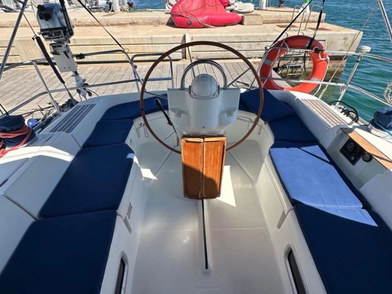 Vermietung Segelboot Bénéteau mit Führerschein