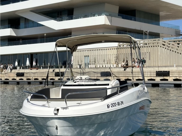 Motorboot mit oder ohne Skipper Remus mieten in Valencia