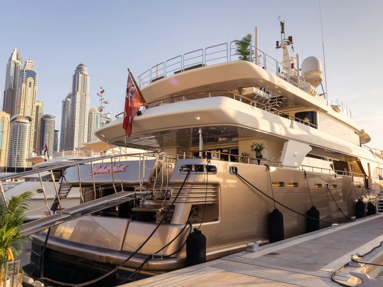Yacht mieten in Dubaï harbour zum besten Preis