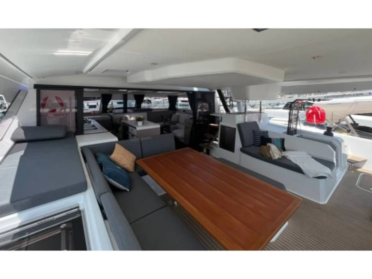 Bootsverleih Fountaine Pajot Aura 51 Álimos Samboat