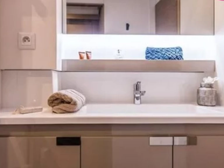 Katamaran mit oder ohne Skipper Fountaine Pajot mieten in Álimos