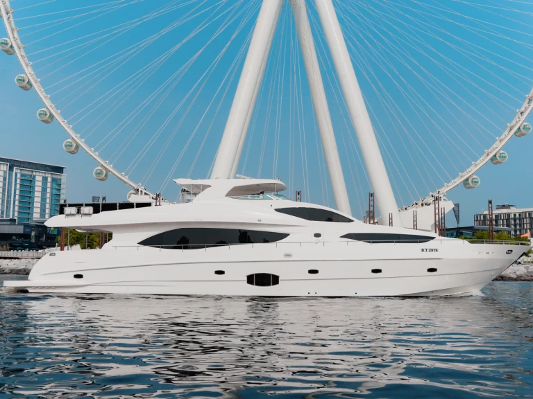 Yacht mit oder ohne Skipper Sunseeker mieten in Dubaï harbour