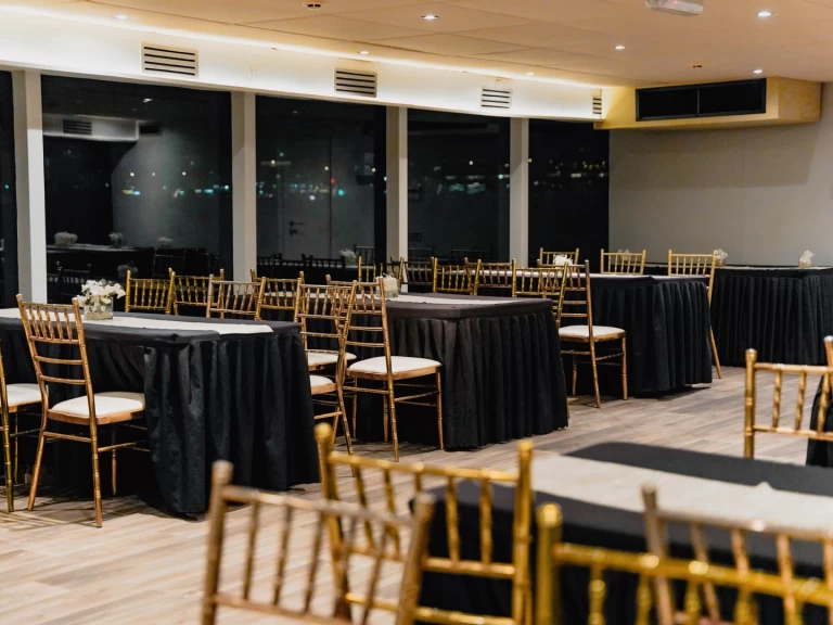 Bootsverleih Sunseeker X8 Dubaï harbour Samboat