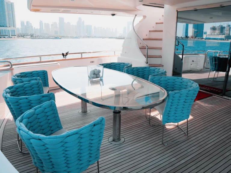 YachtCharter in Dubaï harbour - Sunseeker A3 auf SamBoat