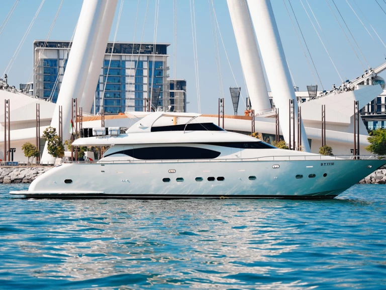 Sunseeker X8 mieten Dubaï harbour