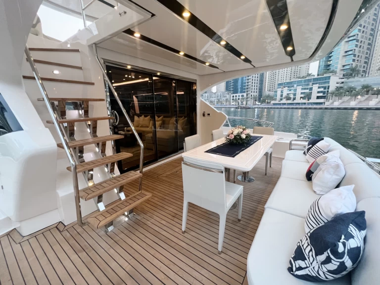 Bootsverleih Azimut X32 Dubaï harbour Samboat