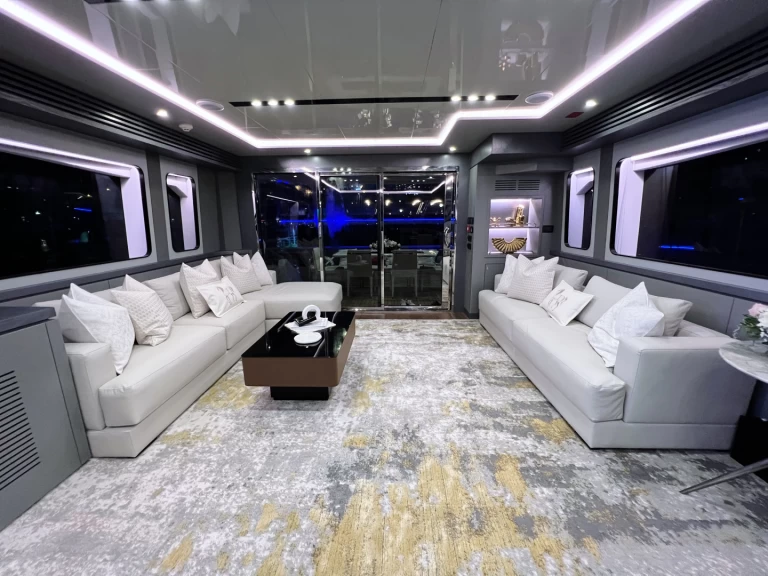 Vermietung Yacht Azimut mit Führerschein