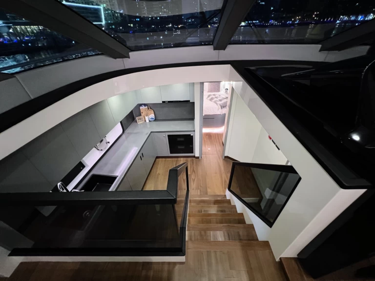 Yacht mit oder ohne Skipper Azimut mieten in Dubaï harbour