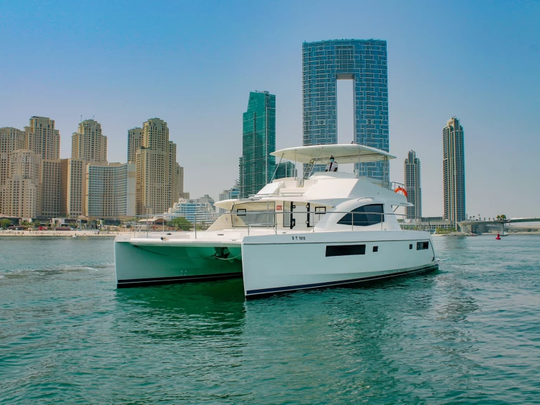 Azimut X6 mieten Dubaï harbour