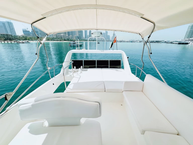 YachtCharter in Dubaï harbour - Gulf Craft - Majesty Yachts X4 auf SamBoat