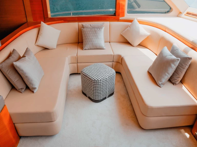 Ein Sunseeker Silo mieten in Dubaï harbour