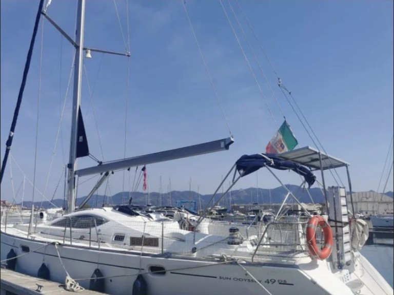 Jeanneau Sun Odyssey 49 DS mieten San Vincenzo