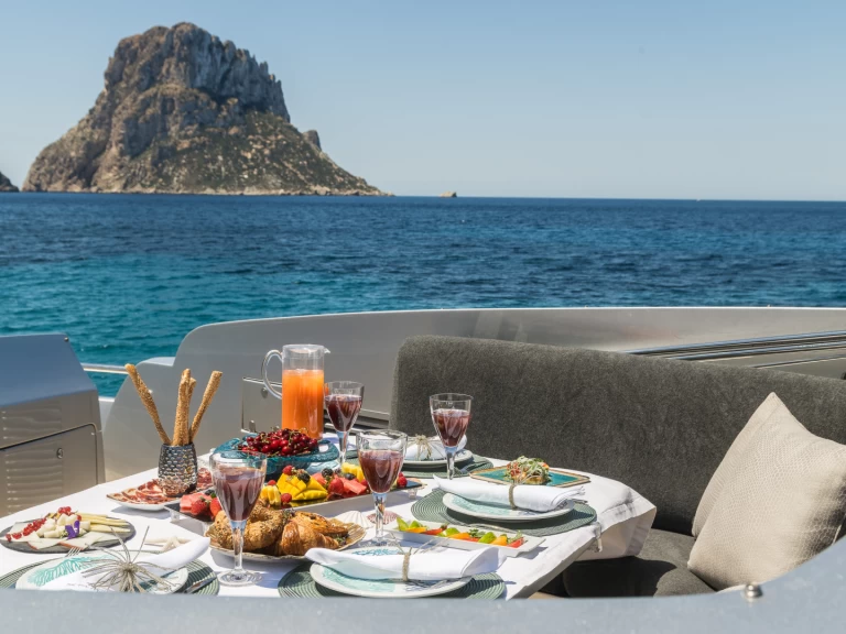 Bootsverleih Pershing Pershing 90 Ibiza Town Samboat