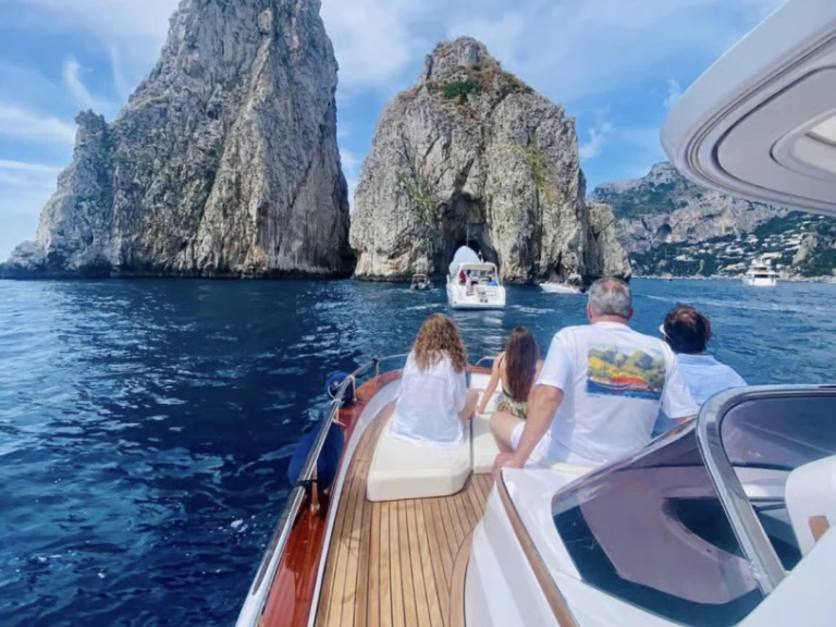 Mimi 9.5 Elite mieten Sorrent