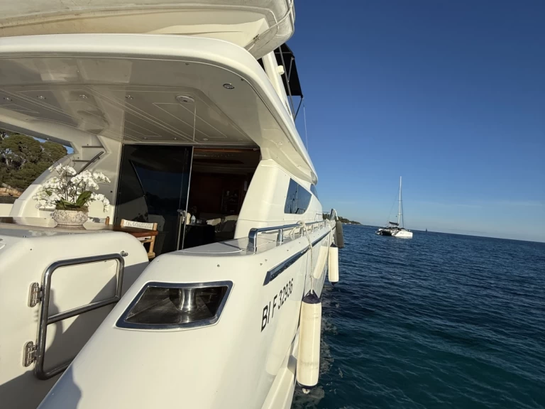 Yacht mieten in Fontvieille zum besten Preis