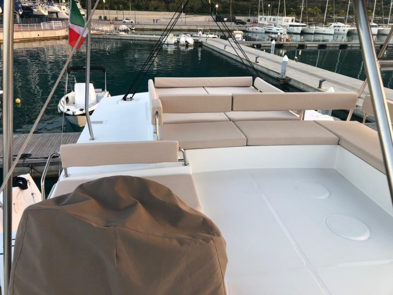 Katamaran mit oder ohne Skipper Bali mieten in Olbia