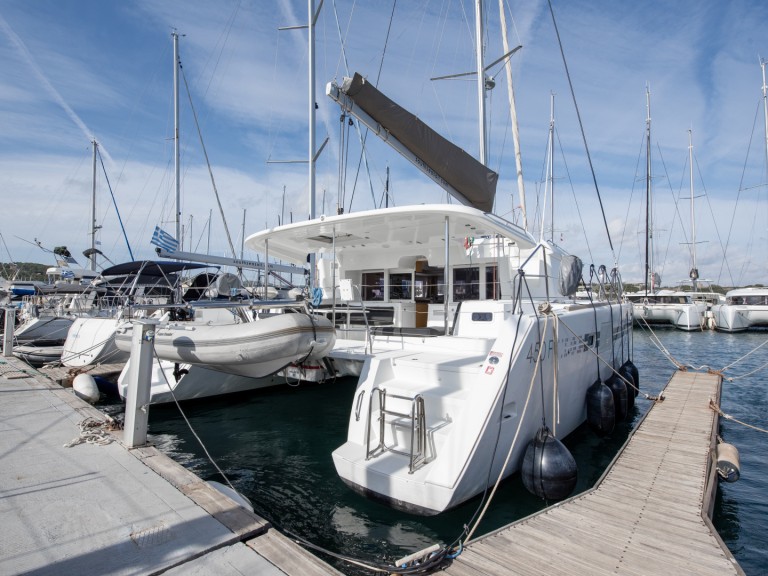 Ein Lagoon Lagoon 450 F mieten in Lavrion