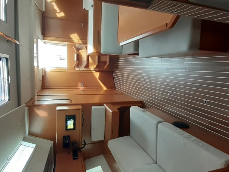 Segelboot mit oder ohne Skipper Bavaria mieten in Cugnana Verde