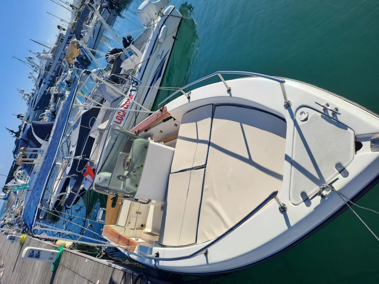 Vermietung Motorboot Ranieri mit Führerschein