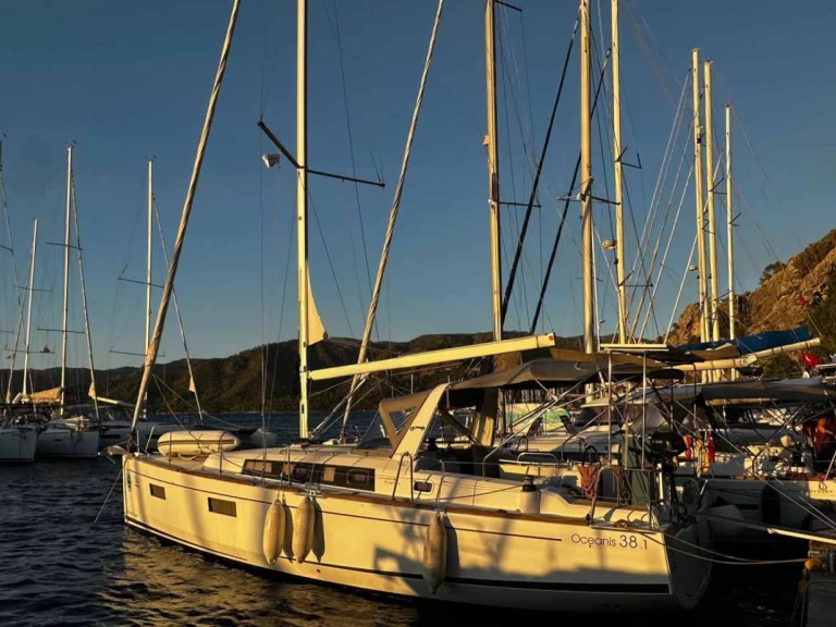 Segelboot mit oder ohne Skipper Bénéteau mieten in Göcek