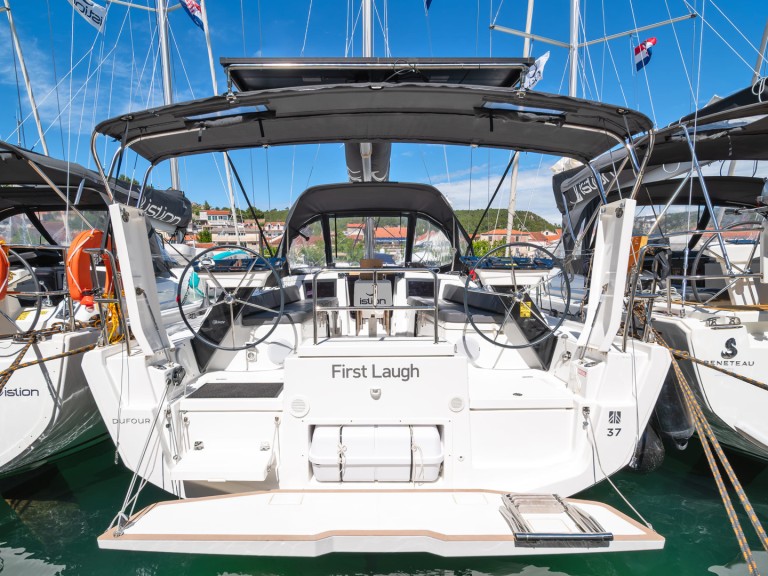 Dufour Dufour 37 mieten Skradin