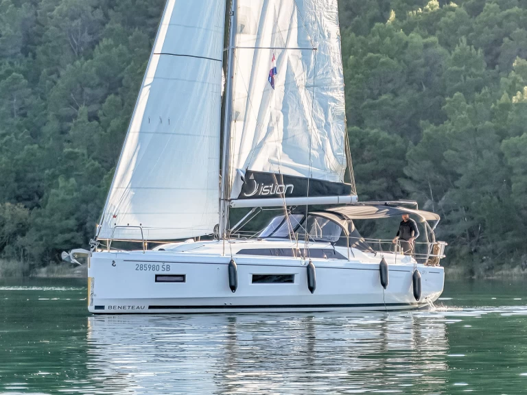 Ein Bénéteau Oceanis 37.1 mieten in Skradin