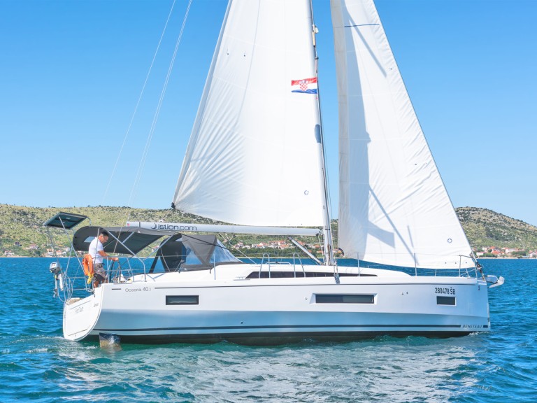 Ein Bénéteau Oceanis 40.1 mieten in Skradin