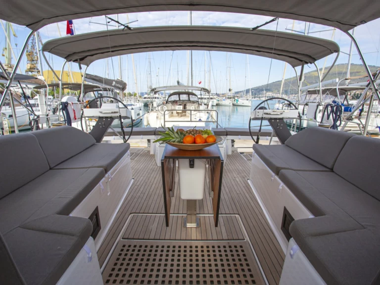 Segelboot mit oder ohne Skipper Dufour mieten in Préveza