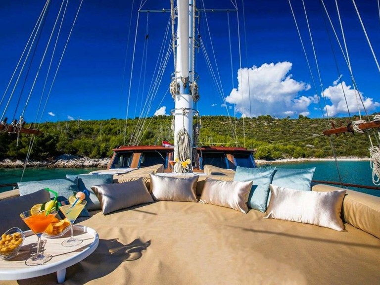 YachtCharter in Split - Custom Made Nostra Vita auf SamBoat