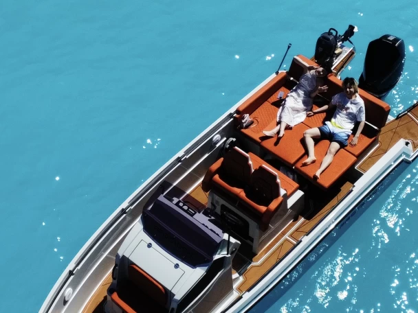 Motorboot mit oder ohne Skipper Protagon mieten in Zakynthos