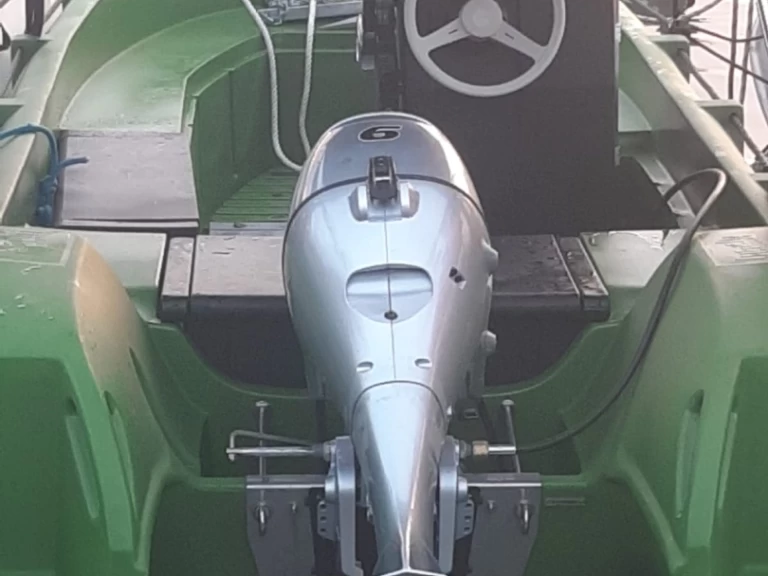 Ein Whaly whaly 400 mieten in Le François