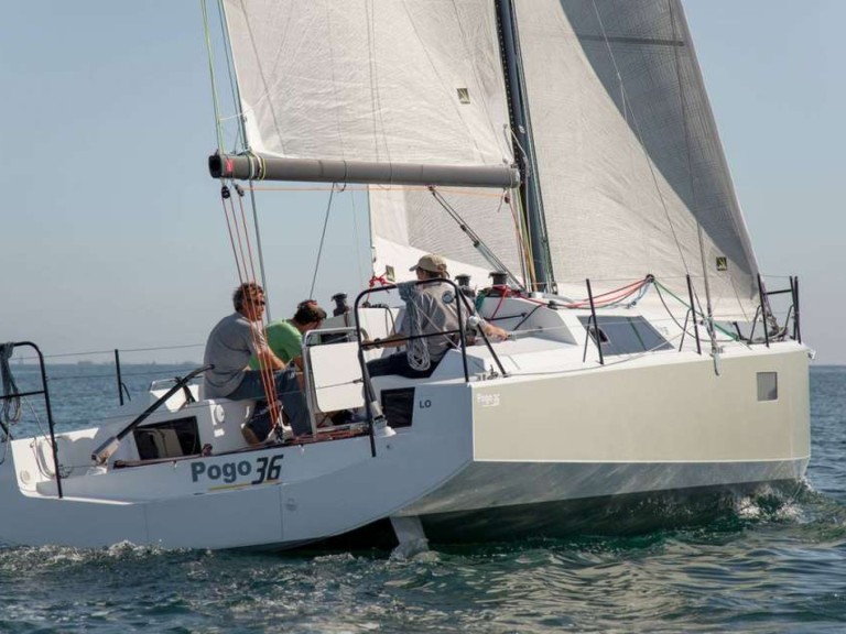 Segelboot mieten in Larmor-Plage zum besten Preis