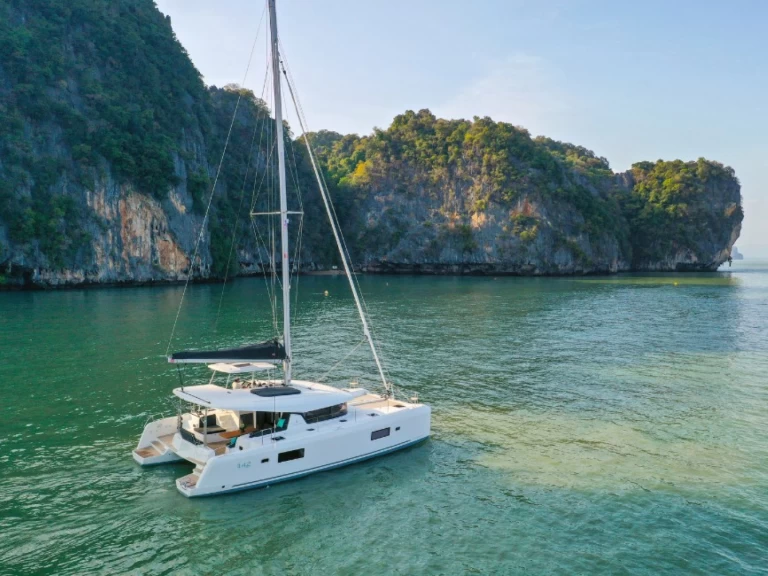 Bootsverleih Lagoon Lagoon 42 Millenium Hyères Samboat