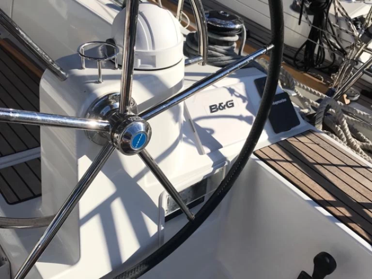 Vermietung Segelboot Jeanneau mit Führerschein