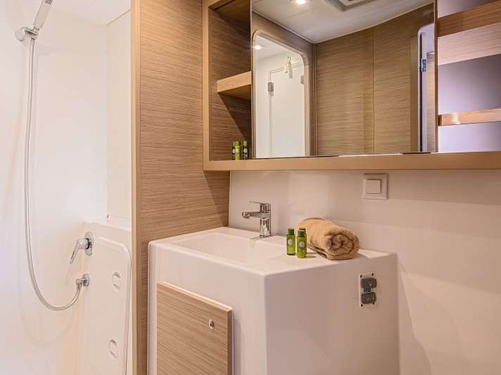 Katamaran mit oder ohne Skipper Lagoon mieten in Trogir