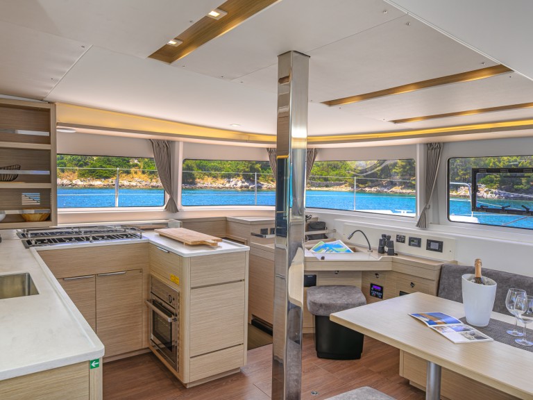 Katamaran mit oder ohne Skipper Lagoon mieten in Trogir