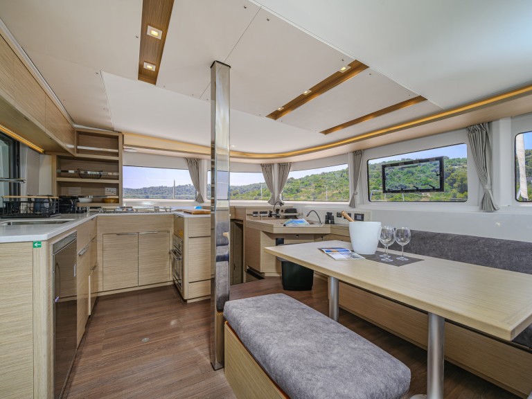 Katamaran mit oder ohne Skipper Lagoon mieten in Trogir