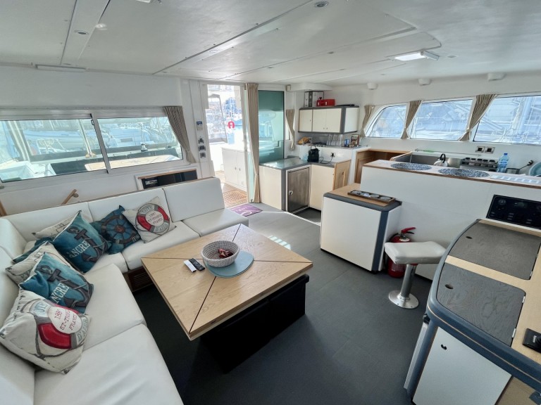 Katamaran mieten in Pálairos zum besten Preis