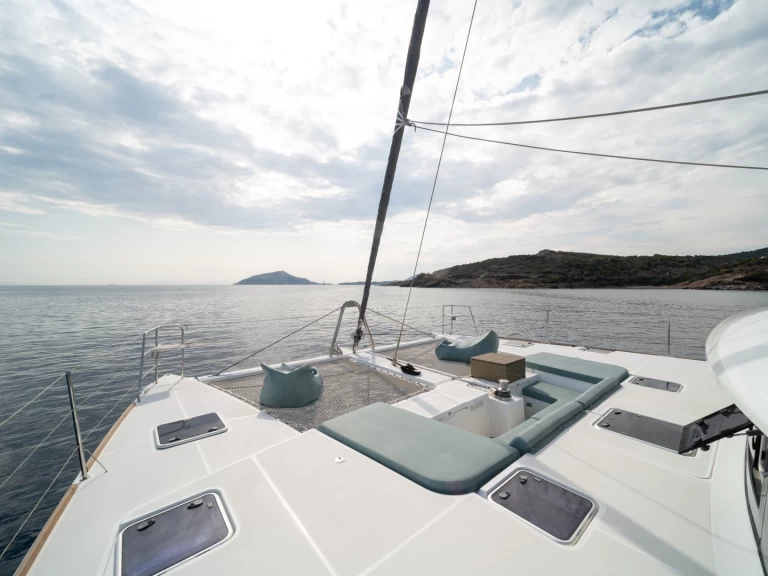 Katamaran mieten in Néa Péramos zum besten Preis