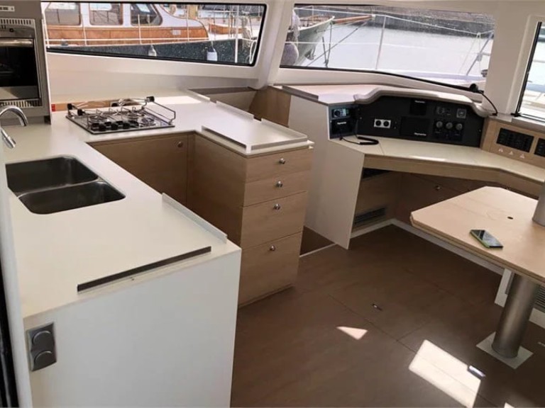 Katamaran mit oder ohne Skipper Bali mieten in Palermo