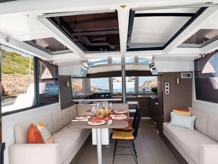 Ein Bali Bali Catspace Voile mieten in Palermo