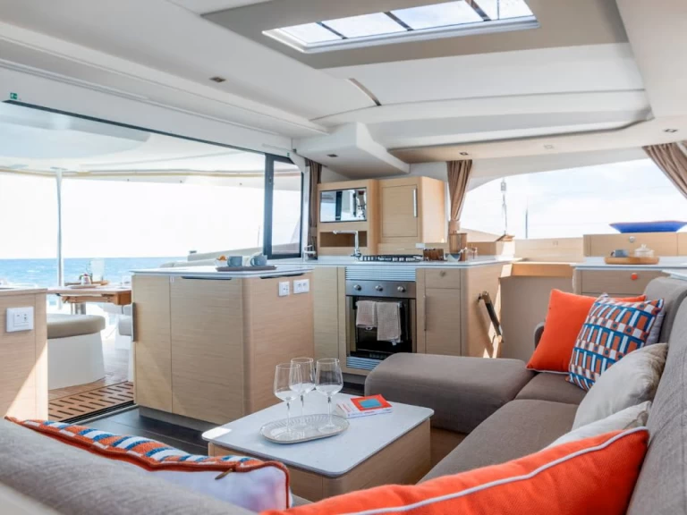 Katamaran mit oder ohne Skipper Fountaine Pajot mieten in Seget Donji