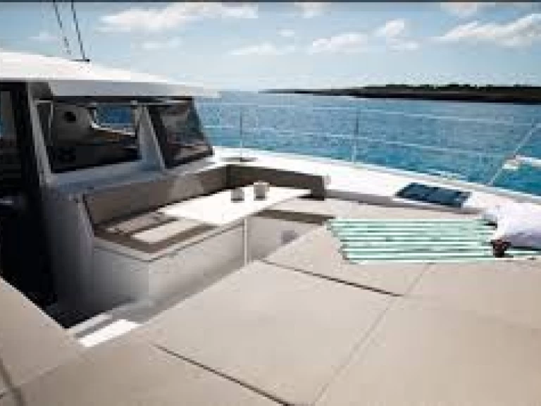 Ein BALI 4.2 VI (4D/2C/2P) BALI 4.2 VI mieten in Ajaccio