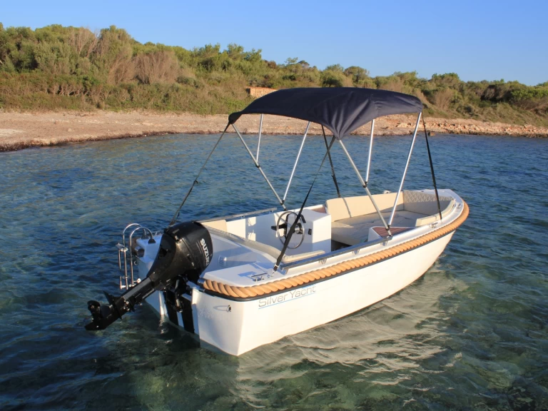 Motorboot mieten in Can Picafort zum besten Preis