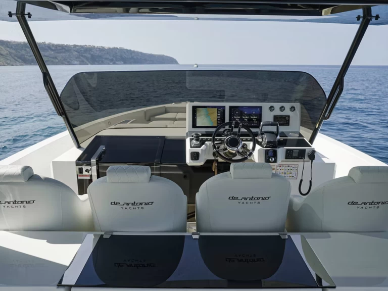 De Antonio D42 mieten Alyki