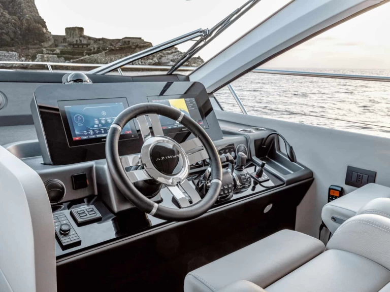 YachtCharter in Polignano a Mare - Azimut Azimut 53 Fly auf SamBoat